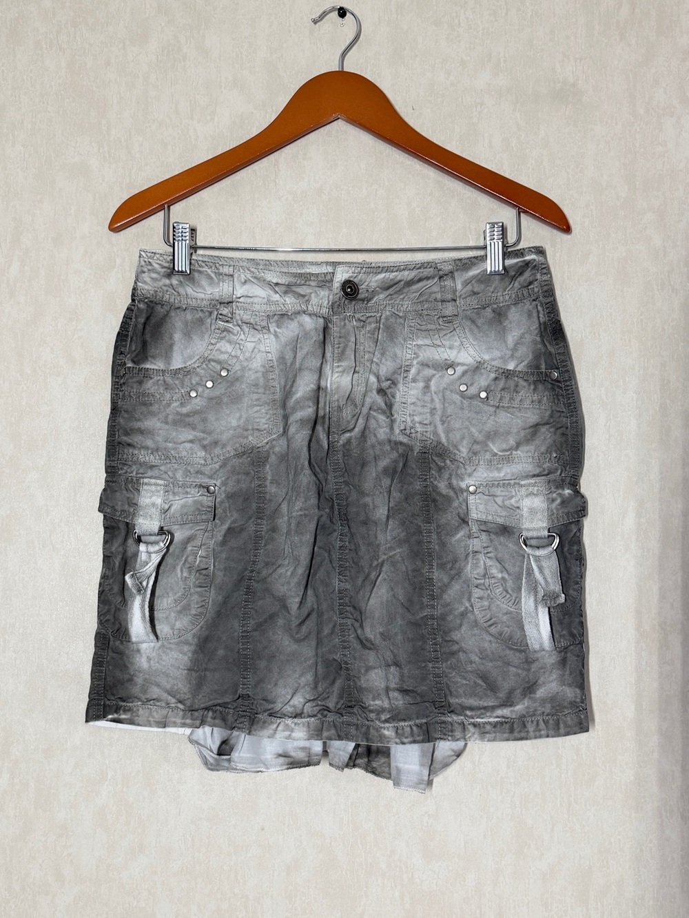 Mur Mur Women’s Y2K Style Cargo Mini Skirt Grunge Utility in Tie Dye Wash M